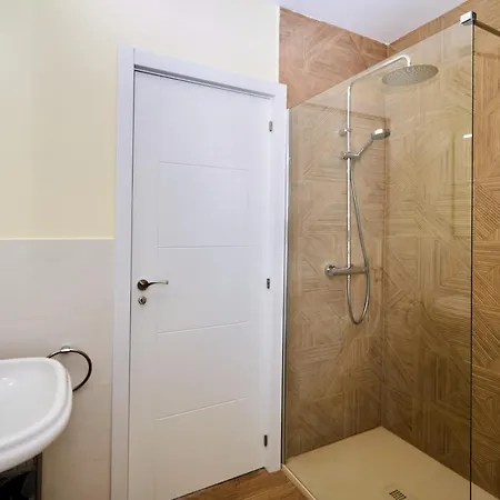 Cantium - Lh101 By Now Ltd * Playa Blanca (Lanzarote)