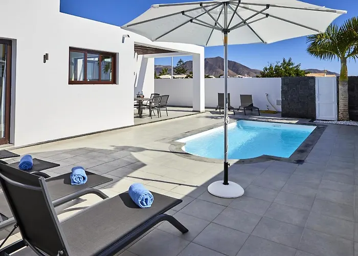 Cantium - Lh101 By Now Ltd Villa Playa Blanca